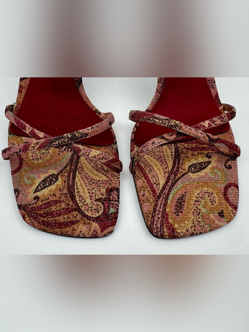 Bandolino brocade fabric ‘Dobex’ sling back heels. Size 8.5 M - Picture 6 of 11